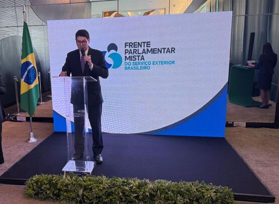 Sinditamaraty participa do lançamento da Frente Parlamentar Mista do Serviço Exterior Brasileiro